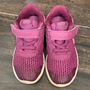 Nike Toddler Revolution 4 Sneakers.